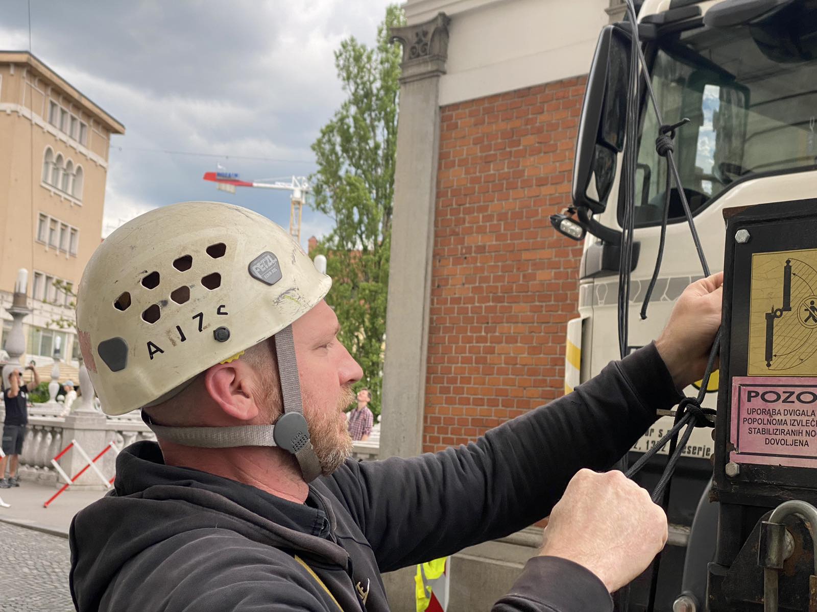 IMG-bf344f51643c63153dd30ebc15b8daec-V